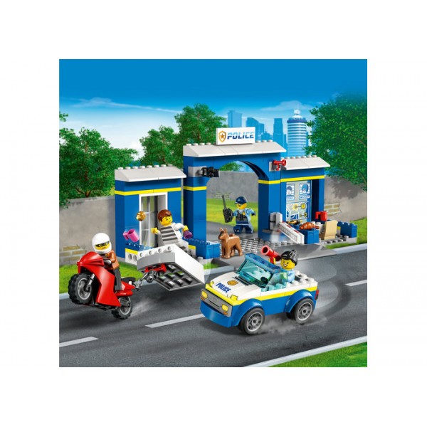 LEGO City Urmarire la sectia de politie